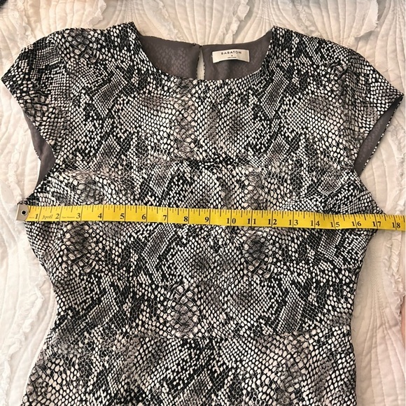 ARITZIA BABATON Hamptons Mini Dress‎ Snake Print Size 6 - Picture 5 of 13